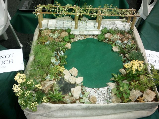 Miniature garden layout