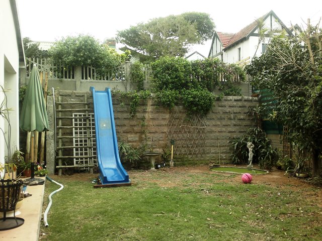 This wall seemed ideal, and the ladder from the jungle gym to the left gives easy access - well, to the agile it does!